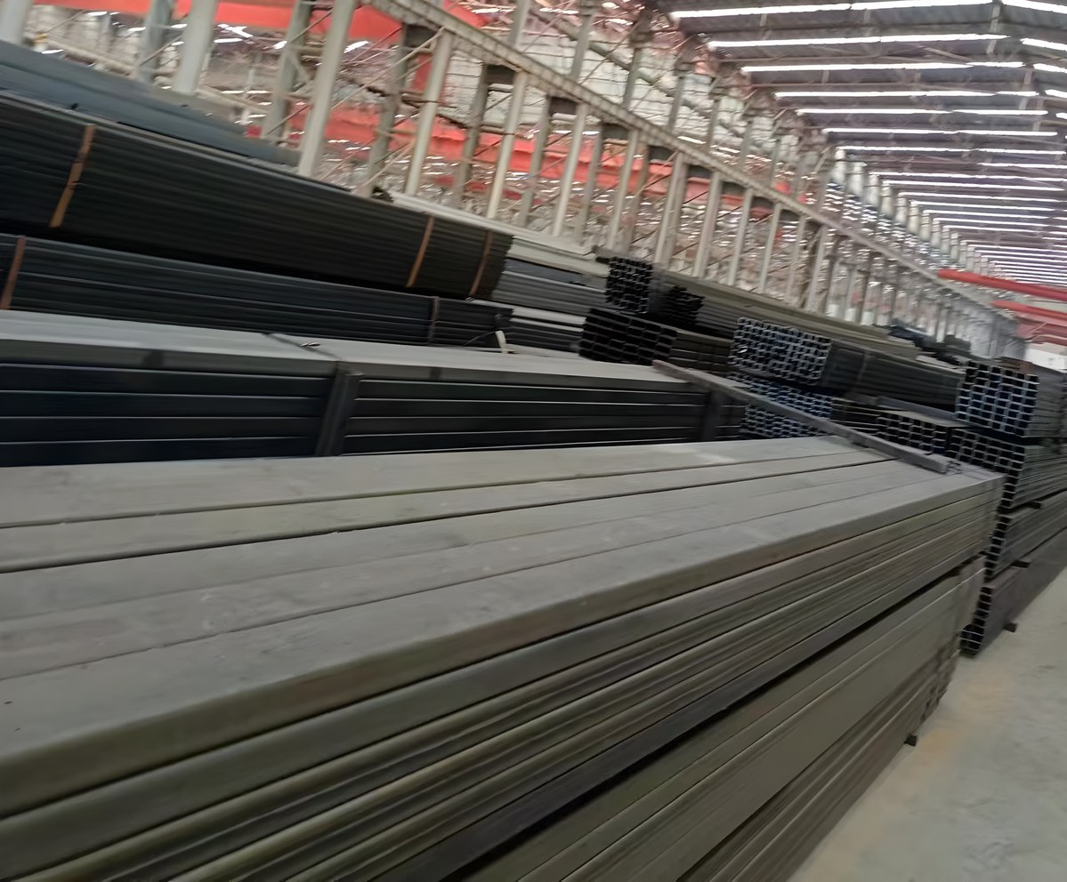 Finished square and rectangular tube stacks in the production hall